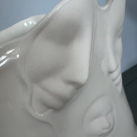 Sara Lund Blue Sky Porcelain - Bisque / White Vase - Father - Mother - Child - Picture 3 of 11